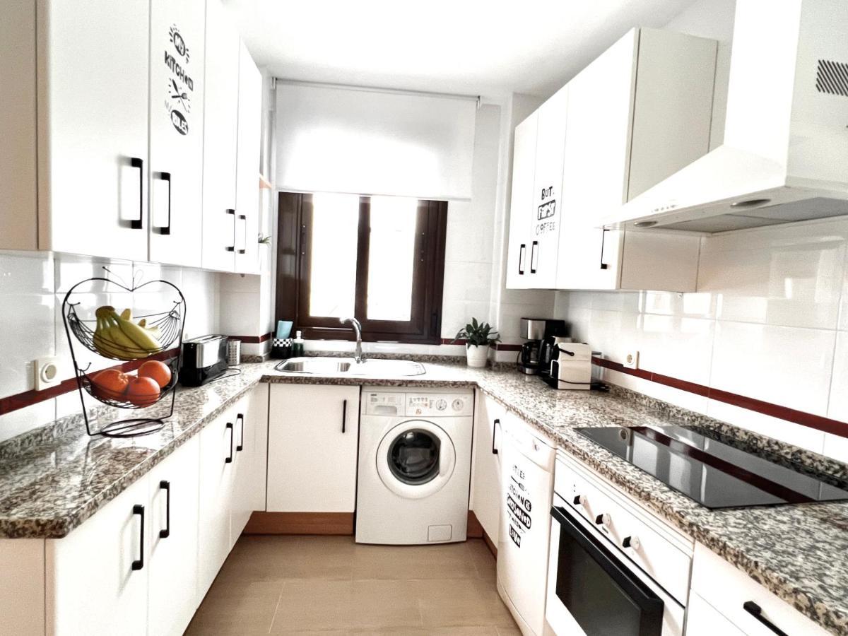 Teodosio Apartment Free Parking & Central Ac Sewilla Zewnętrze zdjęcie